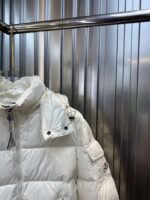 Moncler Down Jackets 90 white goose down - Image 8