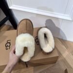 UGG wool slippers - Image 5