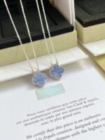 Van Cleef & Arpels Chalcedony Necklace VAC Chalcedony Four-Leaf Clover Necklace Premium Edition - Image 8