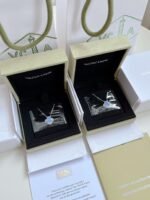 Van Cleef & Arpels Chalcedony Necklace VAC Chalcedony Four-Leaf Clover Necklace Premium Edition - Image 6