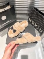 Chanel slippers - Image 9