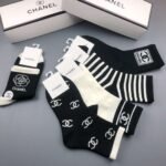 CHANEL Men’s and Women’s Same Style Socks, Pure Cotton Quality, Box of 5 Pairs - Image 4