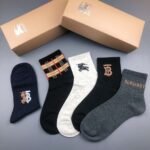 Burberry pure cotton socks for men and women, 5 pairs per box - Image 5