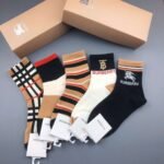 Burberry new mid length socks for autumn and winter, made of pure cotton quality, in a box of 5 pairs