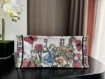 DIOR Embroidered floral tote bag 26.5X21X14cm - Image 5