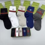 GUCCI Men’s and Women’s Same Socks, Box of 5 Pairs - Image 3