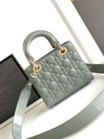 DIOR Cowhide patent leather Lady Diana handbag high-end version1:1 size 20x17x8cm - Image 9