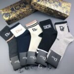Dior sock unisex counter latest design edition pure cotton quality box of 5 pairs of socks - Image 4