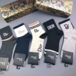 Dior sock unisex counter latest design edition pure cotton quality box of 5 pairs of socks - Image 3