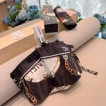 CHANEL Umbrella - Image 7