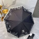CHANEL Camellia’s new fully automatic folding umbrella for sunny weather - Image 4