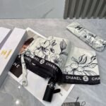 CHANEL Camellia’s new fully automatic folding umbrella for sunny weather - Image 13