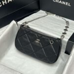 Chanel crossbody bag - Image 2