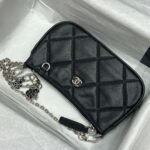 Chanel crossbody bag - Image 5