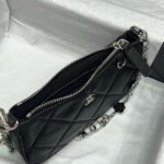 Chanel crossbody bag - Image 6