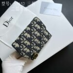 miumiu Pocket small wallet cowhide material - Image 14