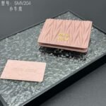 miumiu Pocket small wallet cowhide material - Image 4