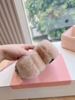 miumiu New loafers thickened encrypted wool advanced version - Image 4