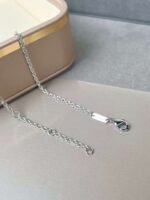 Boucheron cat necklace white diamonds set in white gold - Image 4