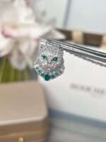 Boucheron cat necklace white diamonds set in white gold - Image 6