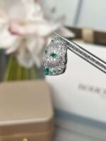 Boucheron cat necklace white diamonds set in white gold - Image 7