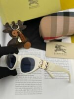 Burberry Polarized series sunglasses - Image 4