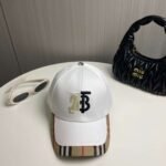 Burberry baseball cap - Image 7