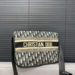 DIOR Embroidered shoulder crossbody bag - Image 7