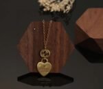 GUCCI New heart-shaped peach necklace - Image 3