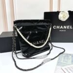 CHANEL pearl chain bag - Image 4