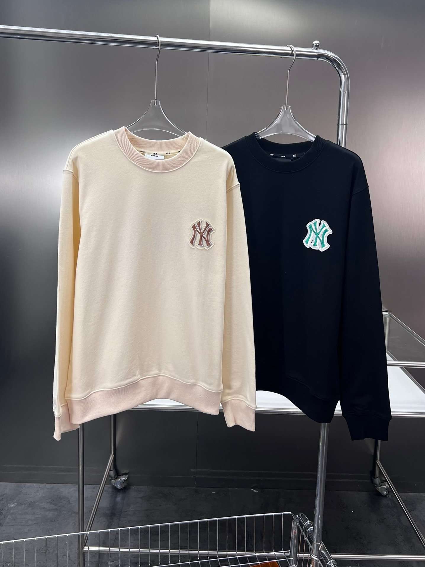 i1725581524_5217_0.jpg NY Hoodies Sweater - Image 1