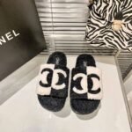 Chanel flat plush slippers - Image 7