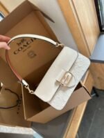 Coach’s new Morgan baguette bag - Image 4