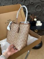 Coach Shoulder bag, large bag, shopping bag - Image 8