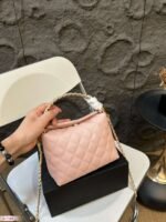 CHANEL bag - Image 5