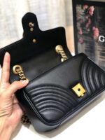 GUCCI Wave patterned chain bag - Image 5