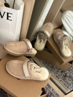 ugg slippers - Image 6