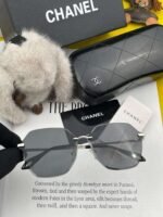CHANEL polarized glasses - Image 8