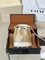 Coach Bucket Bag  Calfskin leather - Image 8