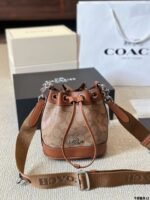 Coach Bucket Bag  Calfskin leather - Image 5