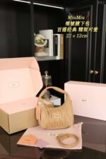 MIUMIU Underarm bag shoulder bag - Image 3