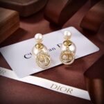 DIOR Golden letter JADIOR earring - Image 3