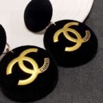 CHANEL Letter Double C Autumn/Winter Plush Earstuds - Image 5