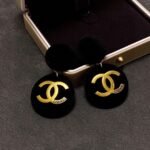 CHANEL Letter Double C Autumn/Winter Plush Earstuds - Image 3
