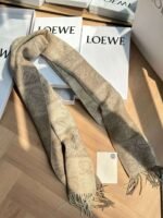 Loewe scarf High end quality 1:1 - Image 9