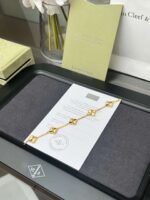 Van Cleef & Arpelsvca gold laser five-flower bracelet - Image 3