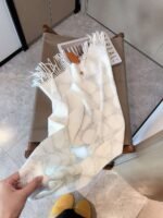 GUCCI New scarf - Image 15