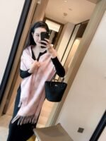 GUCCI New scarf - Image 14