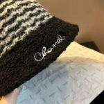 Chanel winter wool hat - Image 3