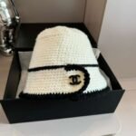 Chanel winter wool hat - Image 4
